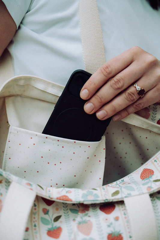 Analog Tote Bag - Vintage Strawberries