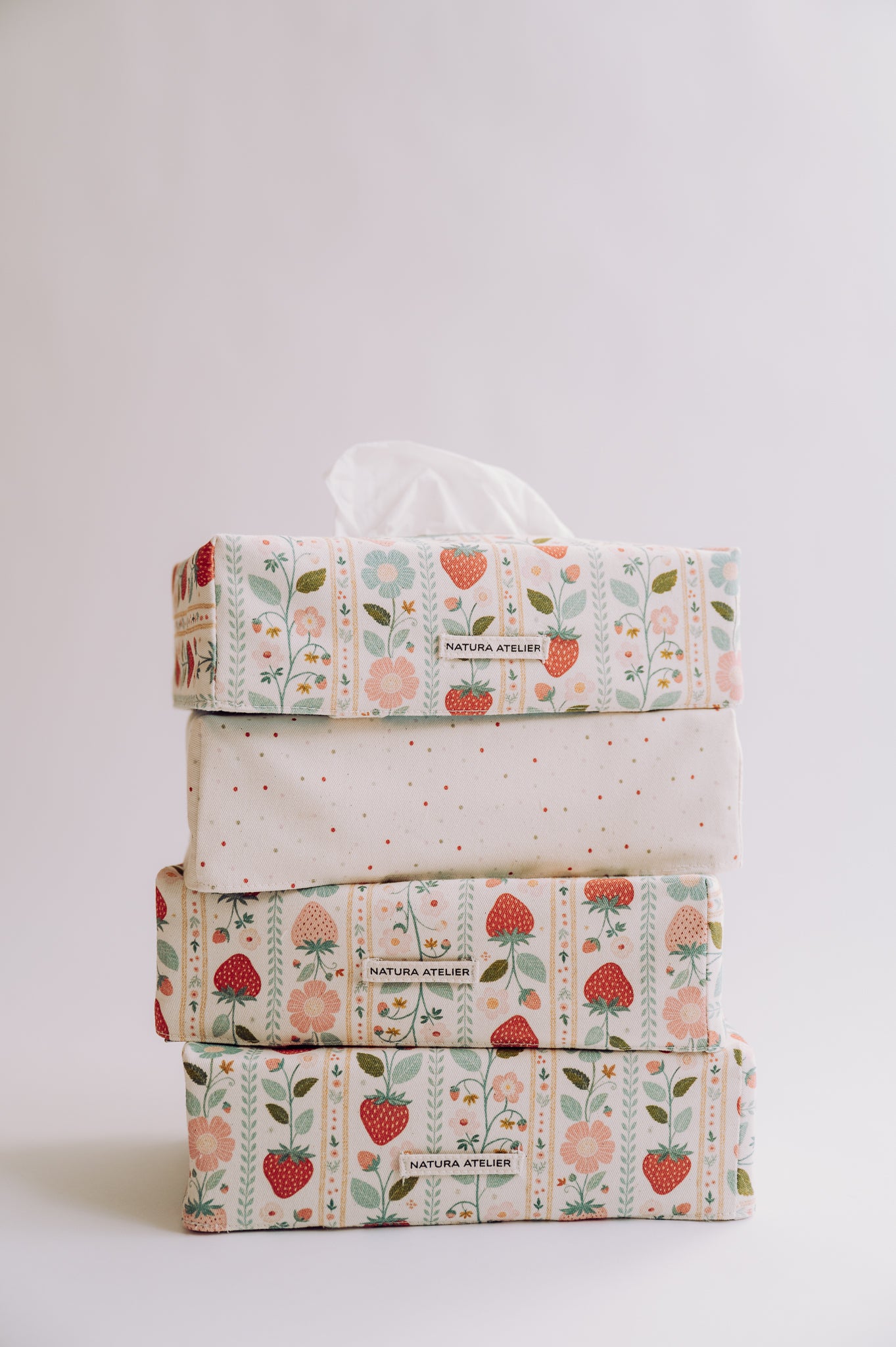 Tissue Box Cover- Vintage Strawberries