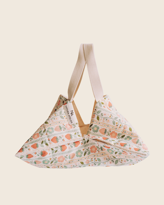 Vintage Strawberries Cake Carrier Bag 